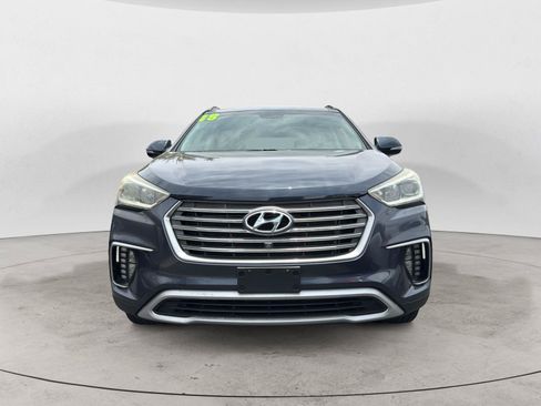 Used 2018 Hyundai Santa Fe FWD image 2