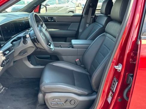 New 2025 Hyundai Santa Fe Calligraphy AWD/4WD image 10