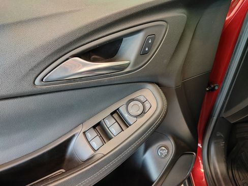 Used 2022 Buick Encore GX Select AWD/4WD image 9