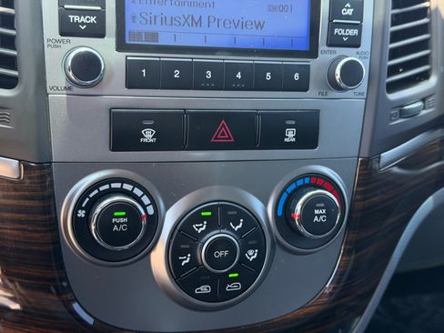 Used 2011 Hyundai Santa Fe SE FWD image 26