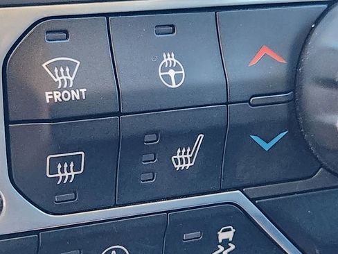 Used 2023 Jeep Gladiator Mojave w/ Cold Weather Group image 11