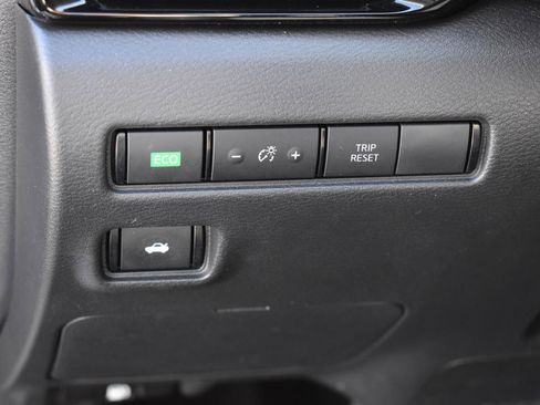 Used 2024 Nissan Sentra SV image 22