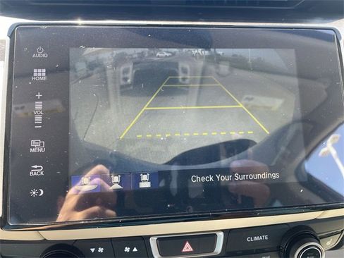 Used 2018 Honda Clarity Plug-In Hybrid image 14