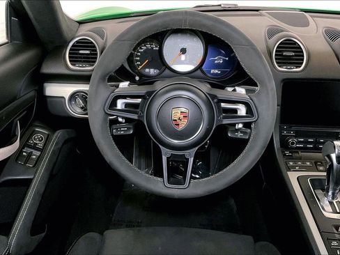 Used 2022 Porsche 718 Cayman GT4 image 9