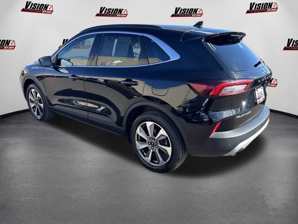 Used 2025 Ford Escape Platinum AWD/4WD image 3