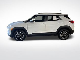 Used 2025 Chevrolet TrailBlazer LT w/ LT Cold Weather Package AWD/4WD video 2