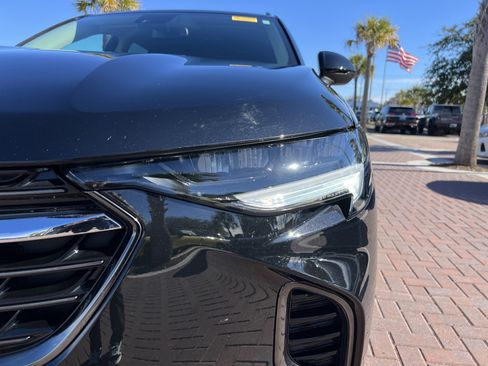 Used 2022 Buick Envision Preferred image 6