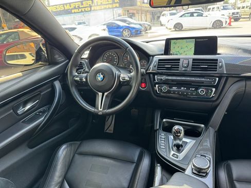 Used 2016 BMW M4 Coupe RWD image 31