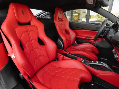Used 2017 Ferrari 488 GTB RWD image 16