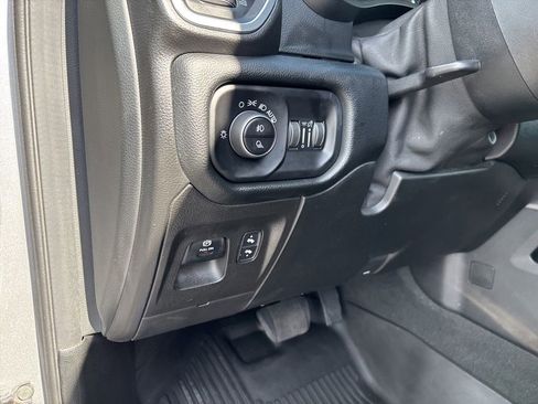 Used 2020 RAM 1500 Laramie AWD/4WD image 6