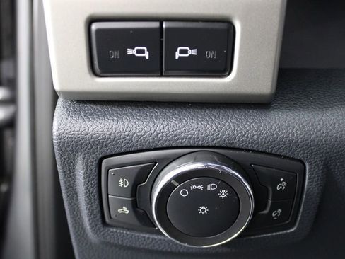 Used 2022 Ford F350 Lariat w/ Chrome Package image 24