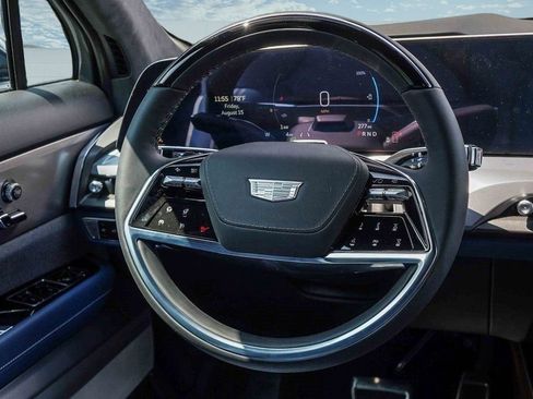 Used 2026 Cadillac Vistiq Premium Luxury image 29