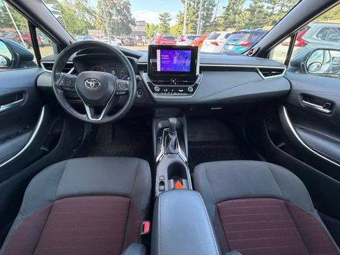 Used 2023 Toyota Corolla SE w/ SE Premium Package FWD image 14