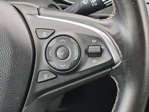 Used 2018 Buick Regal Preferred FWD image 24