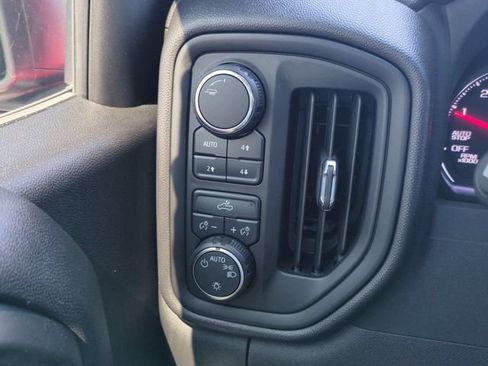 Used 2025 Chevrolet Silverado 1500 Custom Trail Boss w/ Dark Appearance Package AWD/4WD image 29
