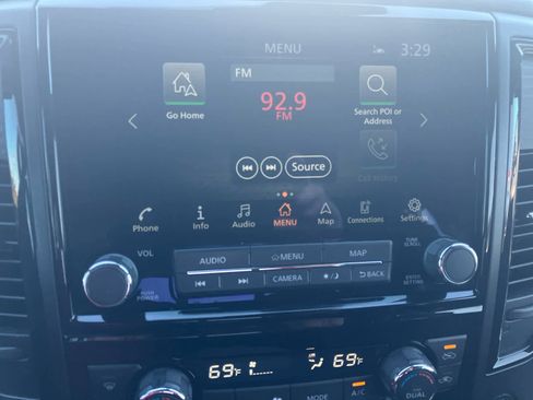 Used 2024 Nissan Titan PRO-4X w/ Pro-4x Convenience Package image 28