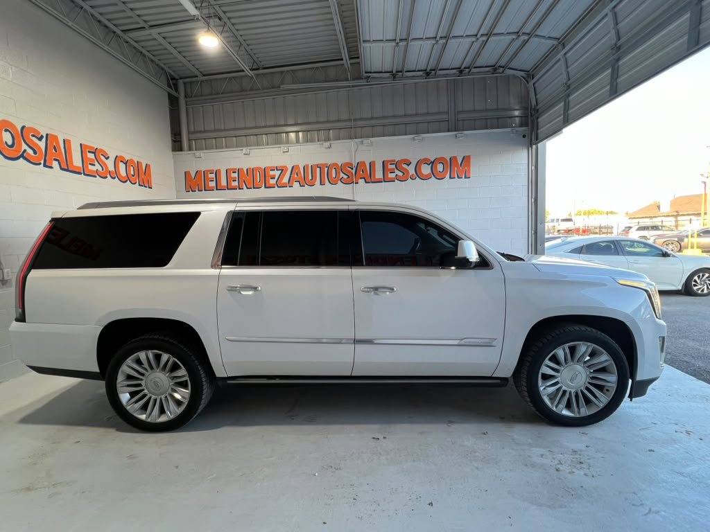 Used 2016 Cadillac Escalade ESV Platinum AWD/4WD image 2