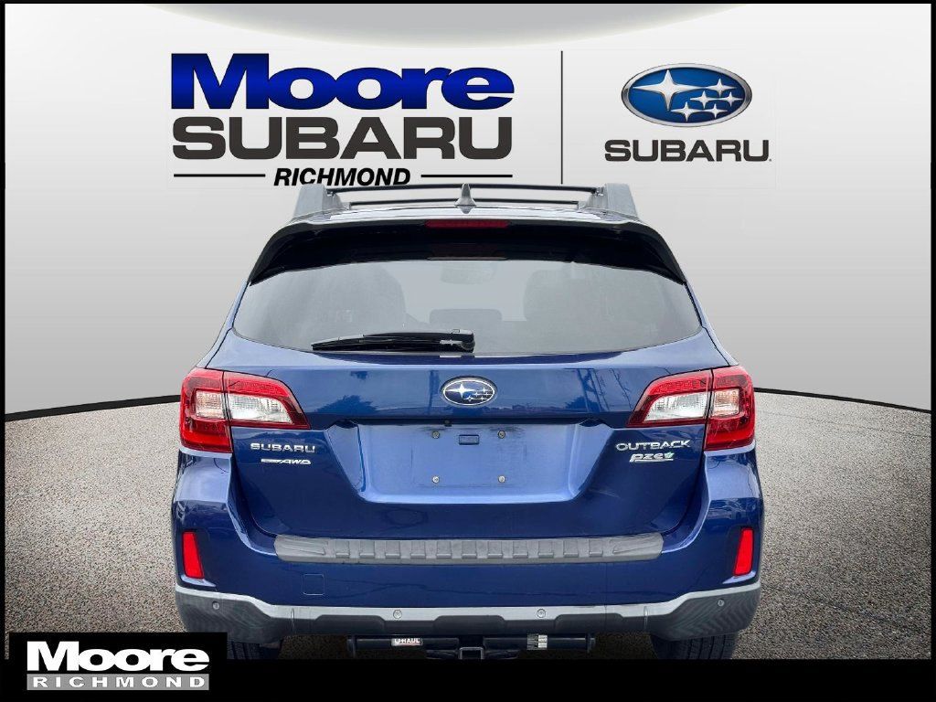 Used 2017 Subaru Outback 2.5i Limited AWD/4WD image 4