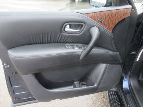 Used 2019 Nissan Armada SL w/ Premium Package image 17