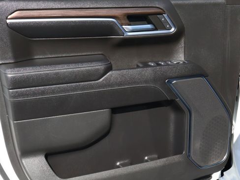 Used 2023 Chevrolet Silverado 1500 LT Trail Boss image 17