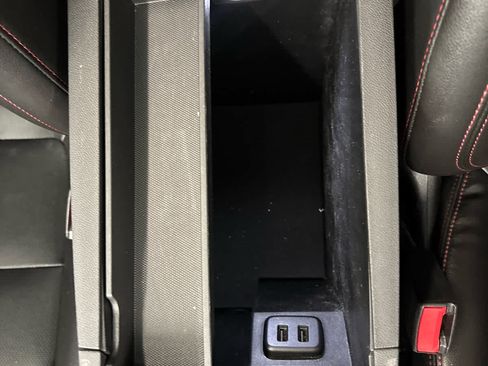 Used 2022 Chevrolet Equinox RS w/ RS Leather Package image 27