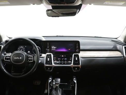 Used 2022 Kia Sorento SX Prestige w/ Rust Color Package AWD/4WD image 15