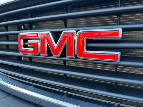 New 2025 GMC Savana 2500 w/ Driver Convenience Package image 28