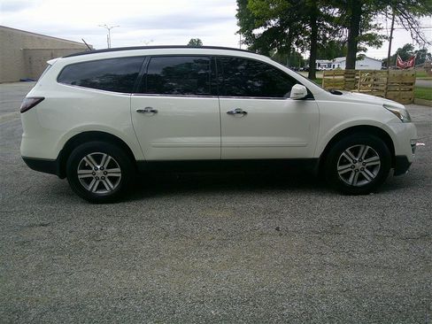 Used 2015 Chevrolet Traverse LT FWD image 6