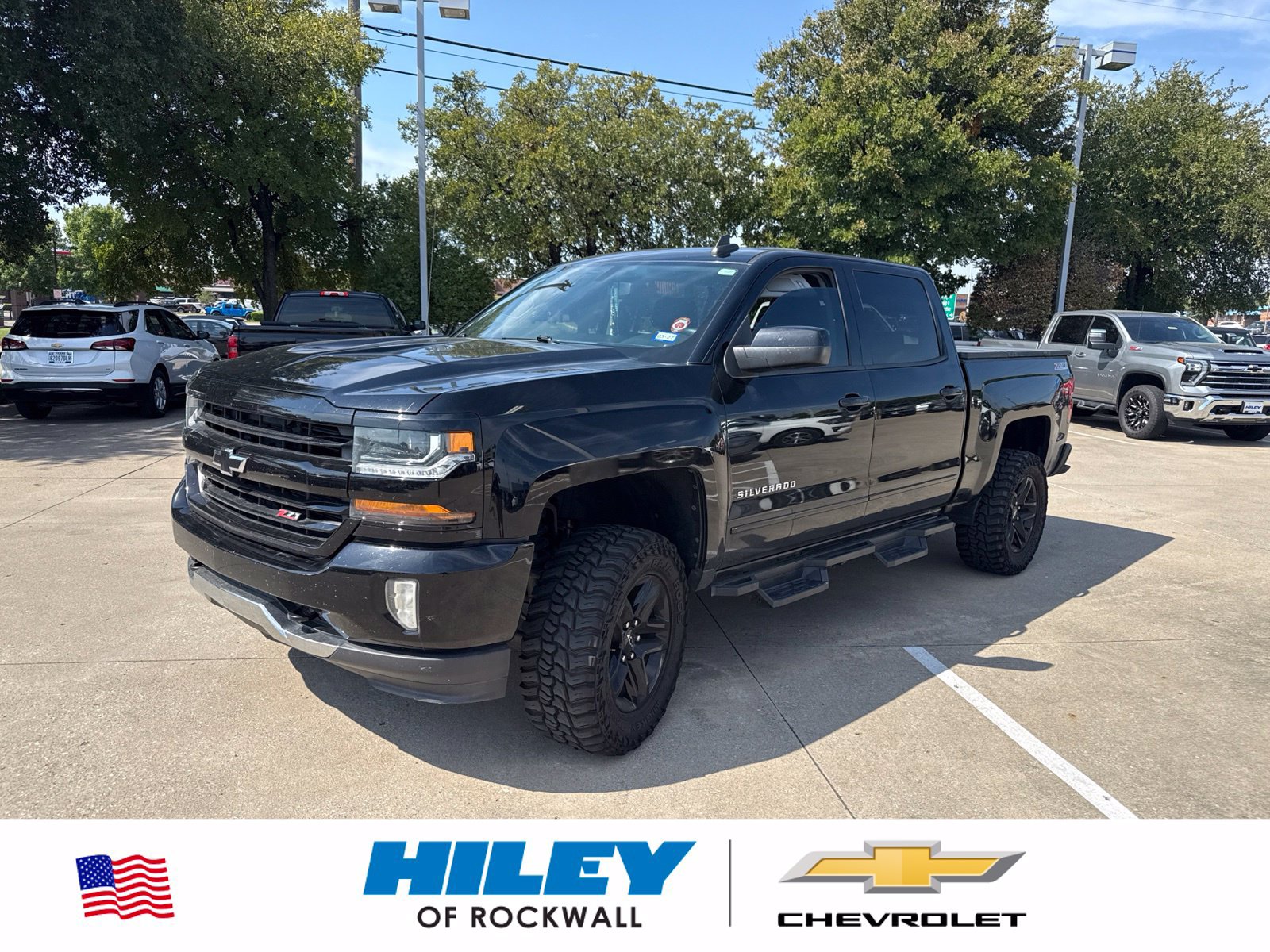Used 2017 Chevrolet Silverado 1500 LT AWD/4WD image 1