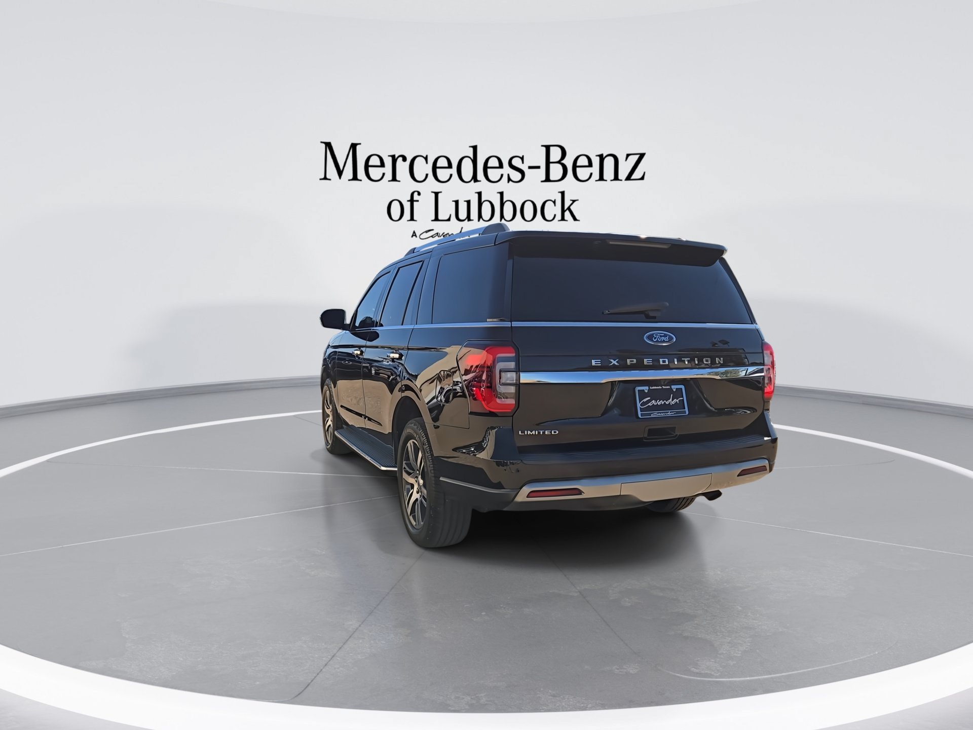 Used 2022 Ford Expedition Limited RWD image 7