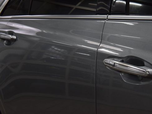 Used 2024 Cadillac XT5 Premium Luxury w/ Technology Package image 18