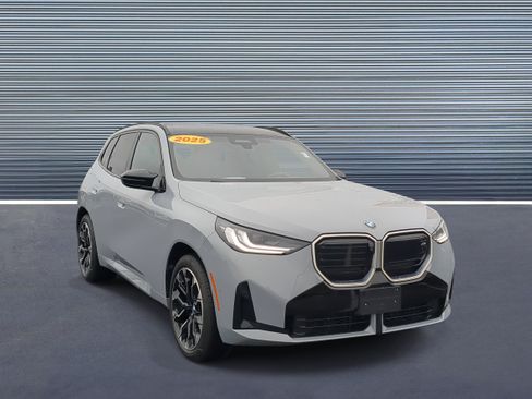 Used 2025 BMW X3 M50 w/ Premium Package image 2