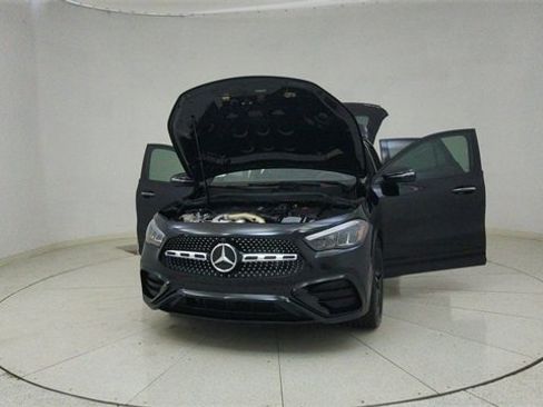 Used 2025 Mercedes-Benz GLA 250 4MATIC image 80