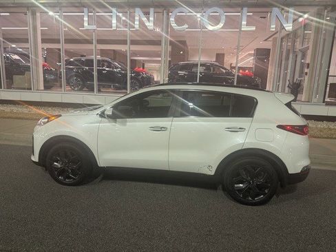 Used 2020 Kia Sportage S w/ S FWD Sunroof Package image 17