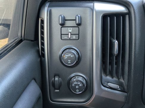 Used 2018 Chevrolet Silverado 1500 LT w/ All Star Edition AWD/4WD image 20