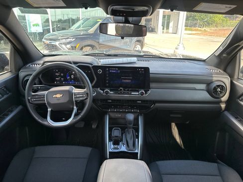 Used 2026 Chevrolet Colorado W/T w/ WT Custom Package RWD image 12