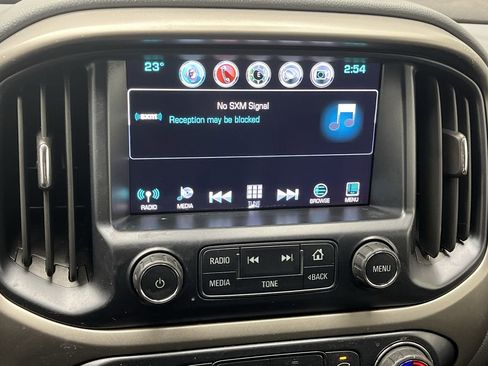 Used 2018 Chevrolet Colorado Z71 image 17