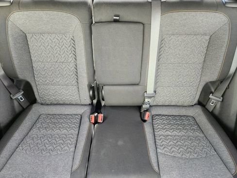 Used 2024 Chevrolet Equinox LT AWD/4WD image 16