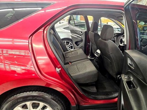 Used 2018 Chevrolet Equinox LT image 12