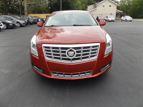 Used 2013 Cadillac XTS FWD image 2