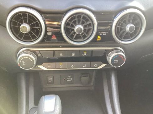 Used 2024 Nissan Sentra S image 16