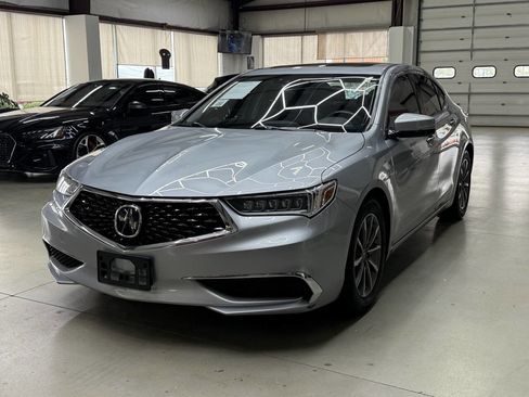 Used 2019 Acura TLX w/ Technology Package image 4
