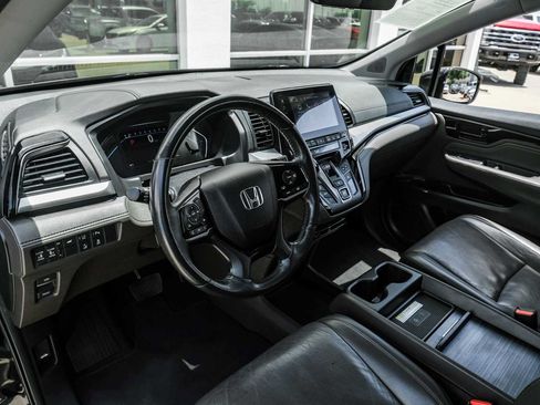 Used 2020 Honda Odyssey Elite image 3