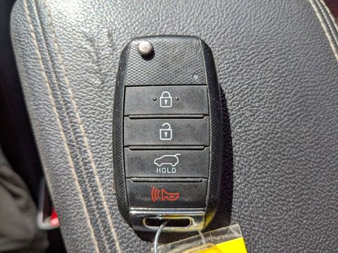 Used 2018 Kia Niro FE image 28