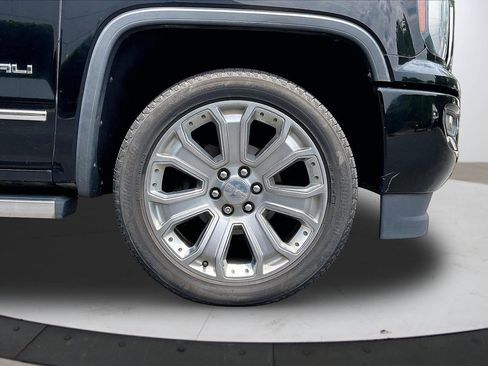 Used 2018 GMC Sierra 1500 Denali w/ Denali Ultimate Package AWD/4WD image 34