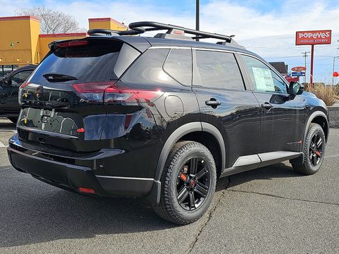 New 2026 Nissan Rogue SV w/ Rock Creek Premium Package AWD/4WD image 4