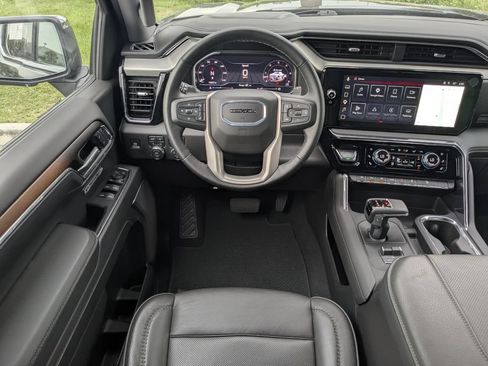 Used 2025 GMC Sierra 1500 Denali w/ Denali Reserve Package AWD/4WD image 21