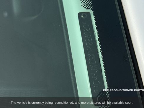 Used 2022 Jeep Wrangler Unlimited Sport image 2