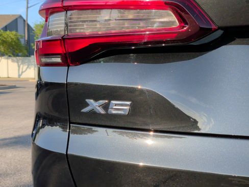 Used 2023 BMW X5 xDrive40i w/ Premium Package AWD/4WD image 12