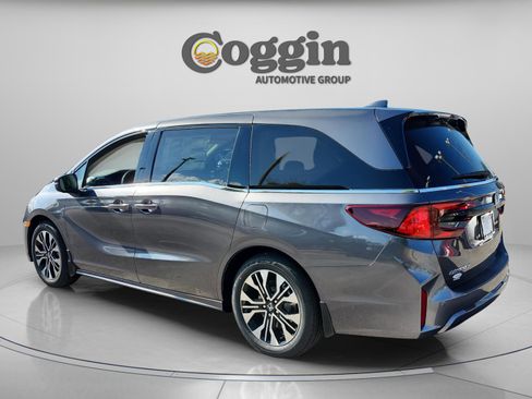 New 2026 Honda Odyssey Elite image 3